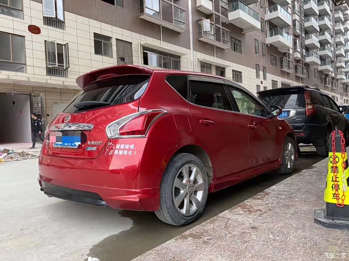 【图】红色的老款日产骐达依旧骚气满满._骐达tiida论坛_汽车之家论坛