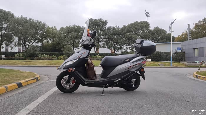 【图】提车贴,铃木uu百年纪念版_摩托车论坛_汽车之家论坛