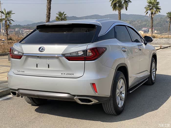 缘分到了买个车提雷克萨斯rx稀有的银色