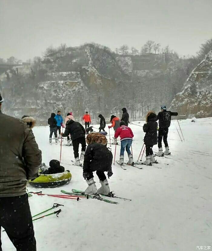 九龙口滑雪场图片