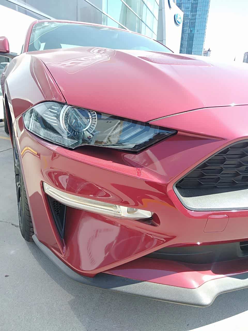 鲨鱼嘴的前脸非常有攻击属性造型很犀利