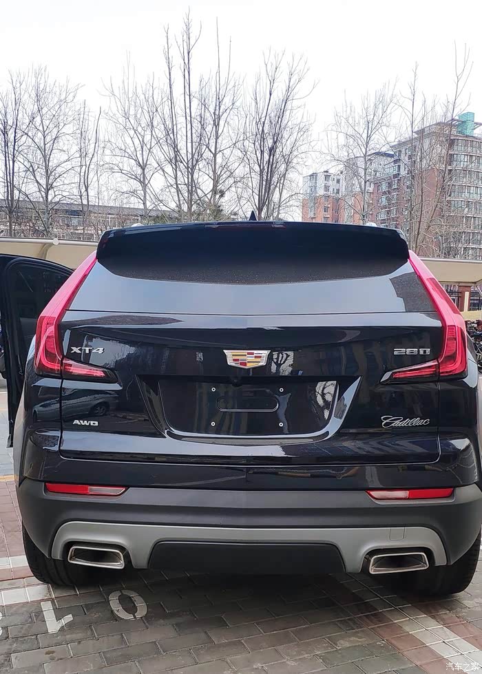 凯迪拉克xt4不甘平凡,新增科技配置,搭载适时四驱系统