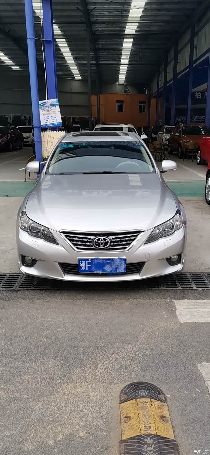 12年丰田锐志