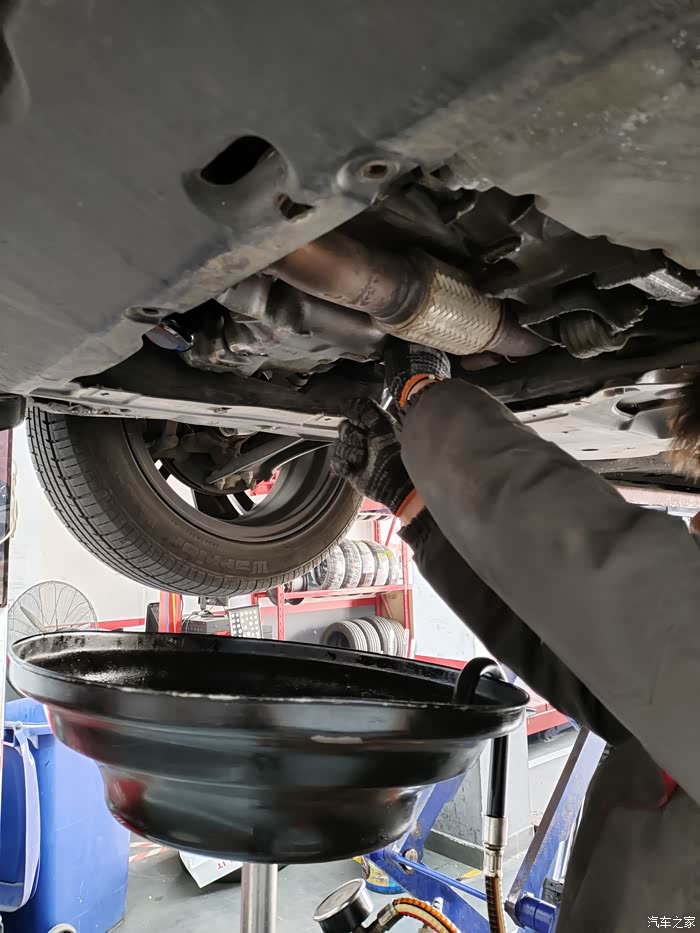 16款思域15t小保养afd0w20加第三国际有机钼