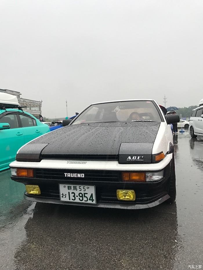 有車上山了,是ae86 !青島社模型分享