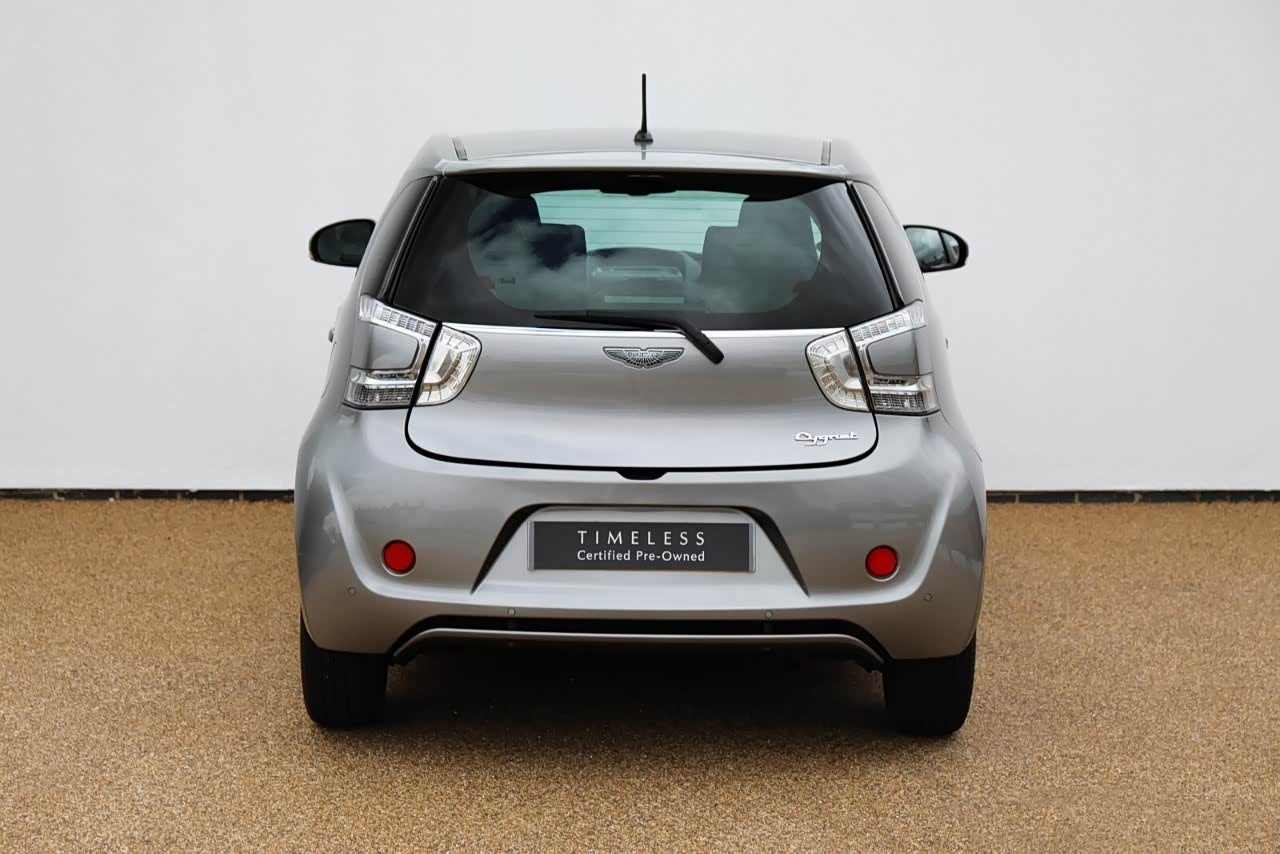 阿斯顿马丁cygnet小天鹅35万你会下手吗