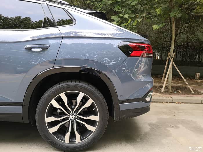 将coupe进行到底我的泰坦蓝色探岳x提车作业