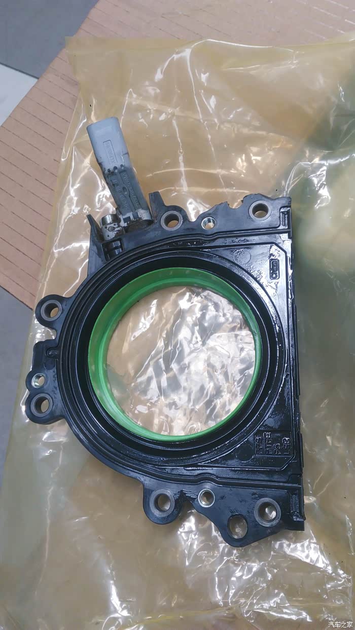 15款16自动朗逸17000公里换曲轴后油封