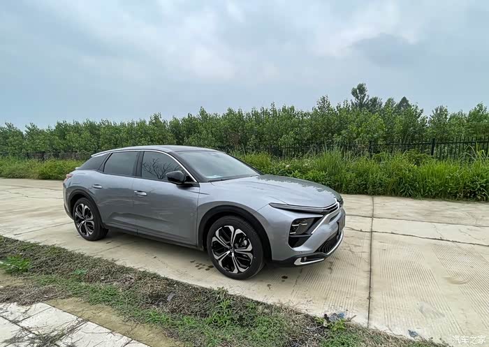 【图】凡尔赛c5x胎压无数显,凡友们有什么好的解决方案吗?