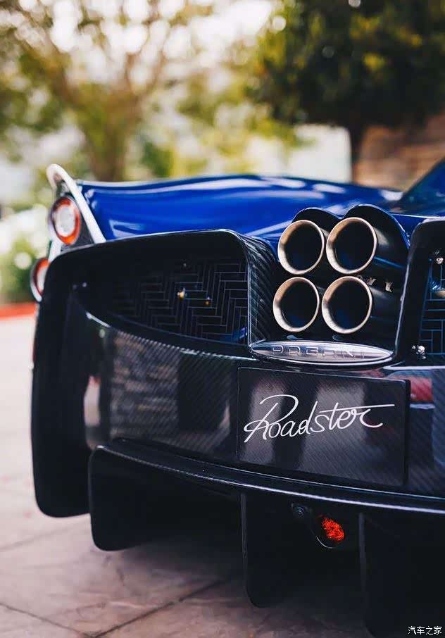 帕加尼这款宝石蓝真的,非常的漂亮.喜欢你没商量.