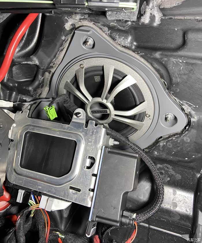 美观又豪华的无损音响武汉奔驰e300ldiy升级丹拿专用扬声器系统