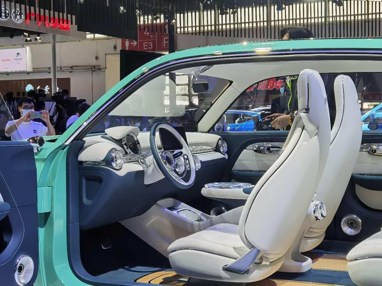 长城这款车是真的帅,就担心价格