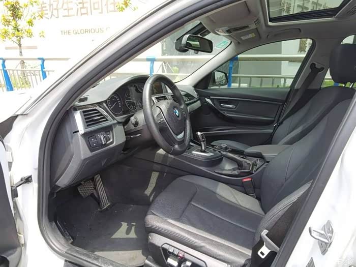 出17年宝马3系320li时尚型