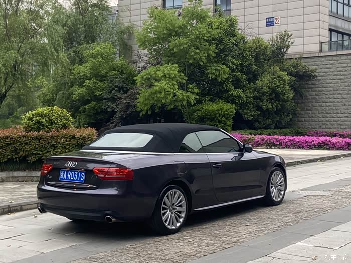 出11年奥迪a5敞篷跑车10万公里实表车况极品无任何事故