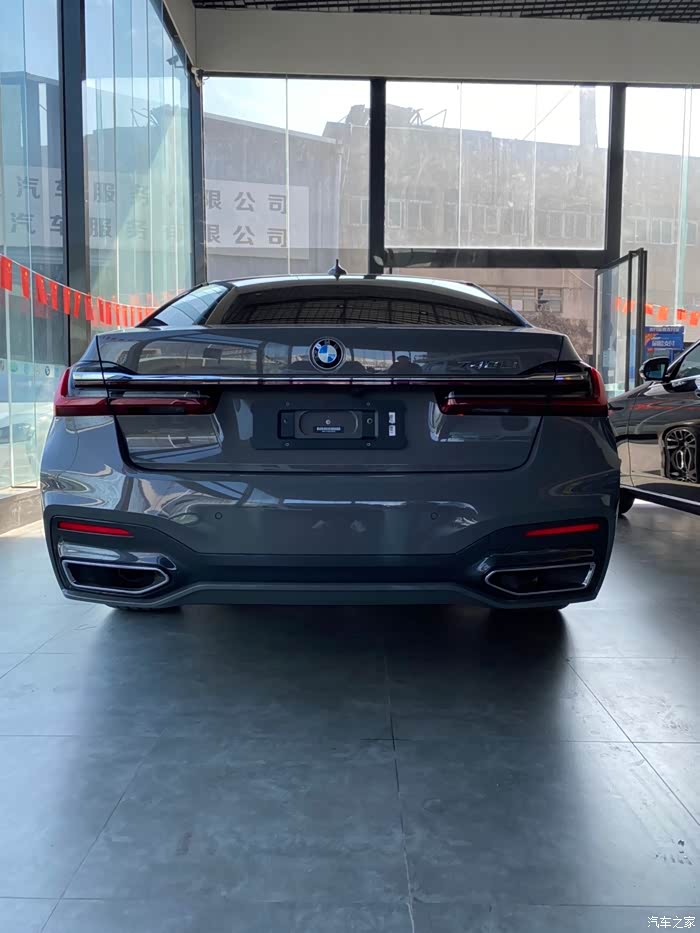 贝尔尼纳灰740领先运动版提车