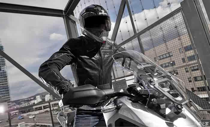 【图】一款帅气的揭面盔推荐——sharkevojet_摩托车论坛_汽车之家