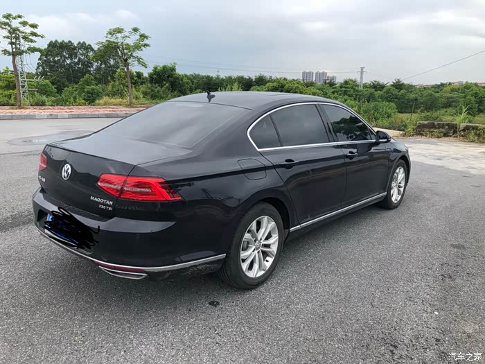 出19款20t330豪华版迈腾