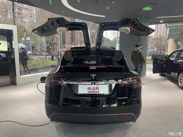 【图】配"会跳舞"的鸥翼门,造型拉风,特斯拉旗舰suv_abt s4论坛_汽车