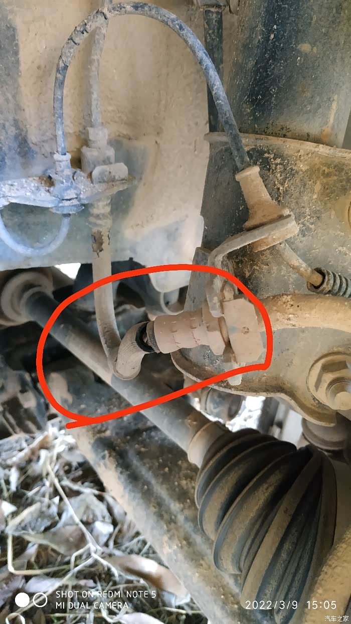 看看刹车软管!_宝骏730论坛_汽车之家论坛