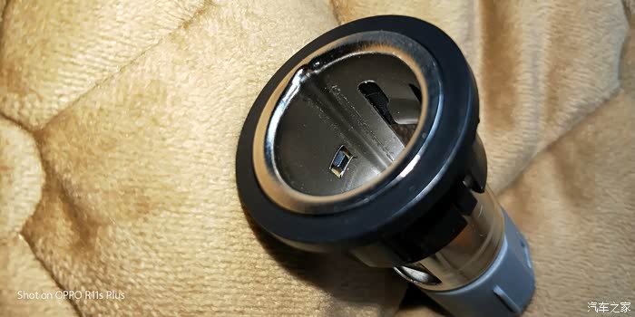 【图】更换小科点烟器底座_科鲁兹论坛_汽车之家论坛