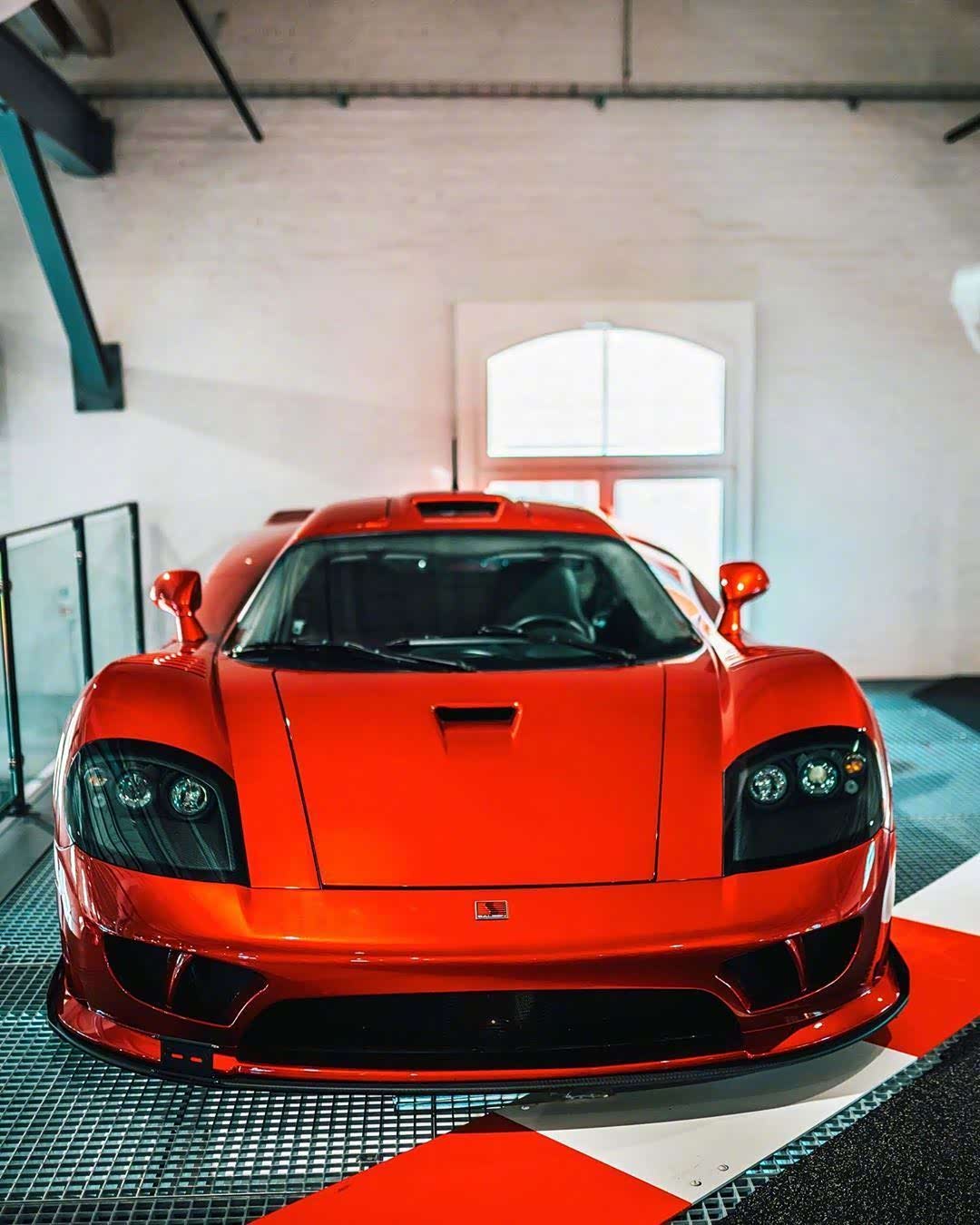 红色萨林saleen s7