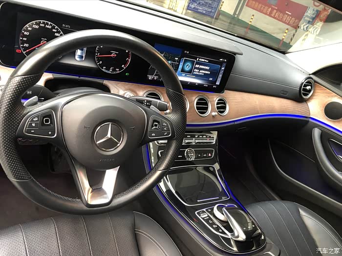 出个人家用奔驰e300时尚立标