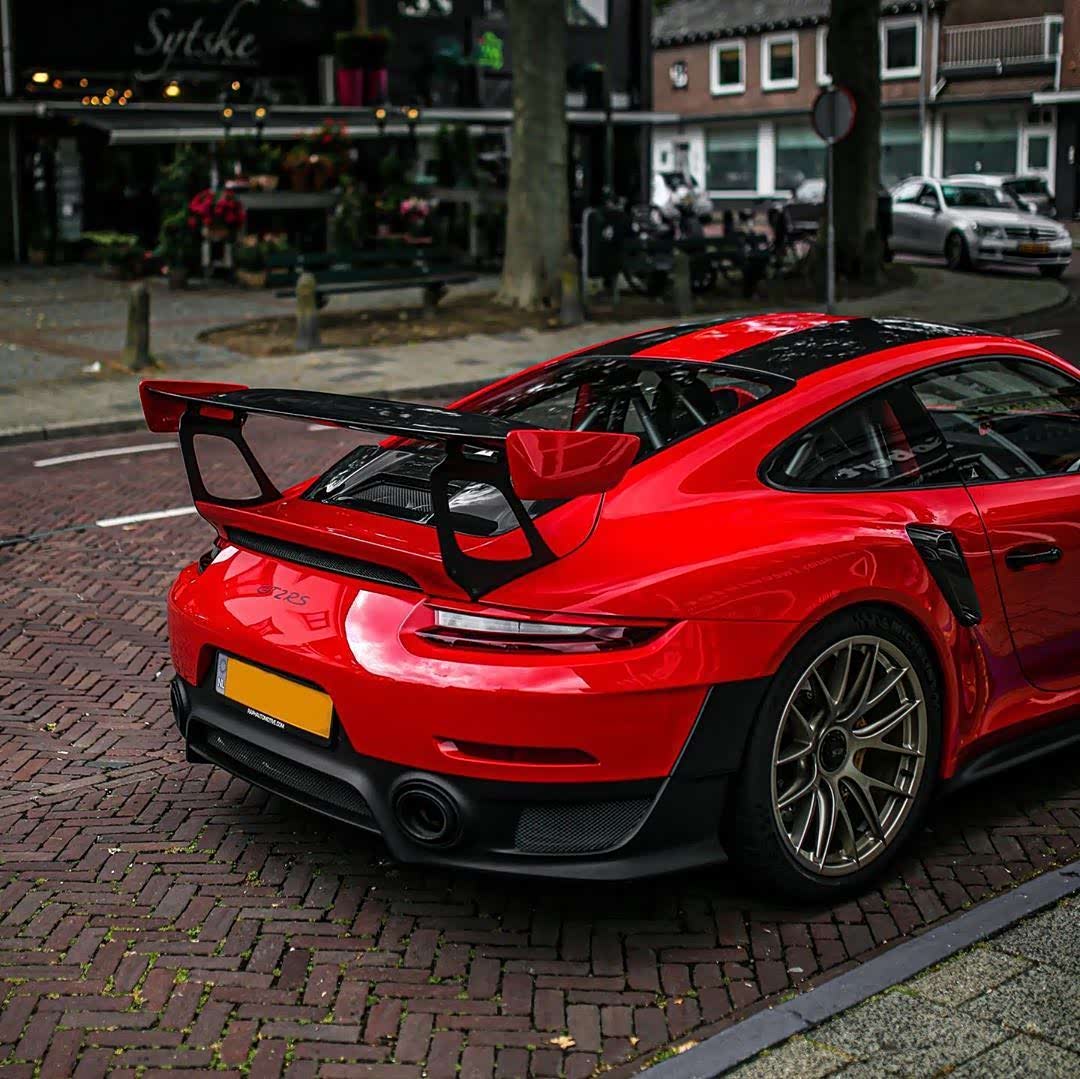 保时捷911 gt2rs weissach/轻量化版