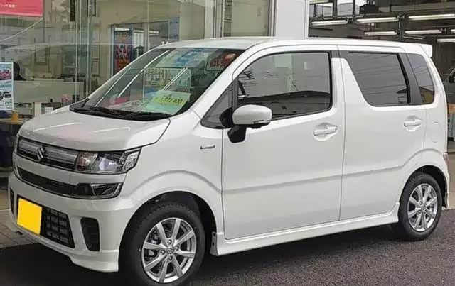 新款的铃木wagonr外观颜值有了非常明显的变化