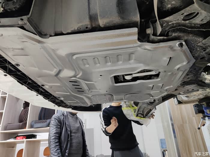 锐程cc喷底盘装甲底盘解析多图