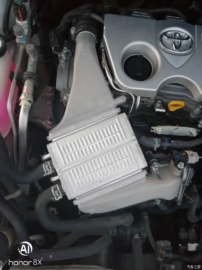 卡罗拉12中冷器为什么烫手呢