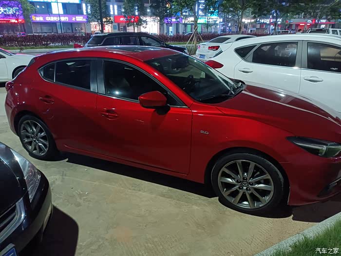 个人19款马三两厢运动顶配魂动红准备慢出无任何事故