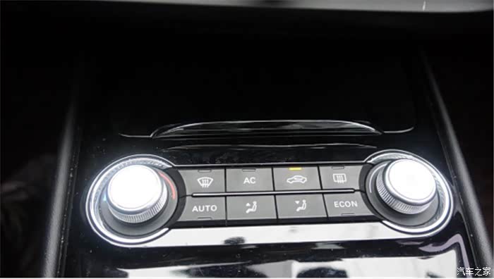 趁着天气好,带我的荣威ei5出来跑一跑!