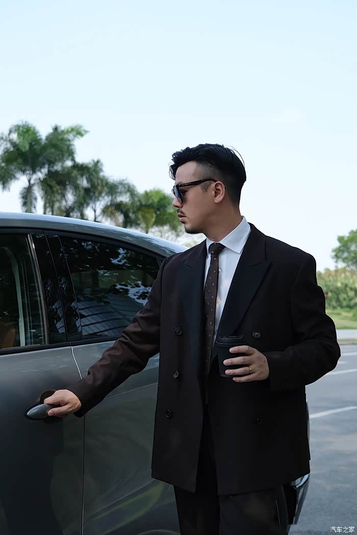 西装暴徒精致范的威飒