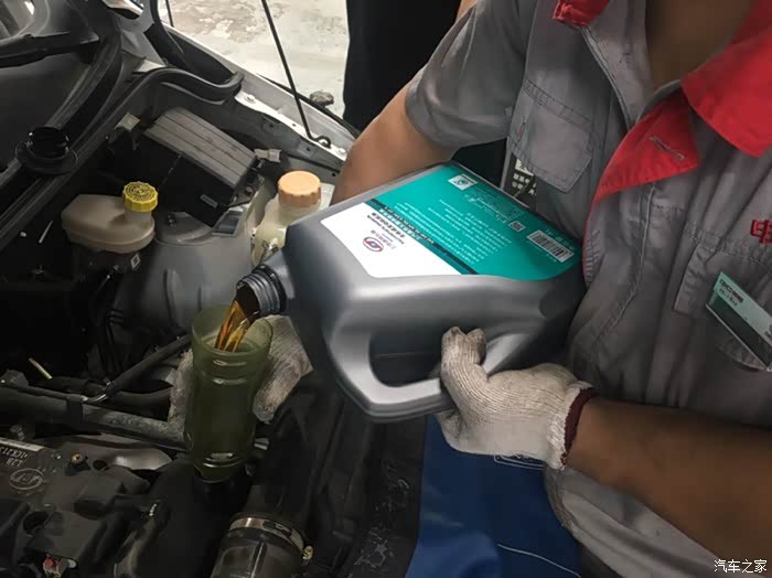 五菱宏光s首次保养纪实