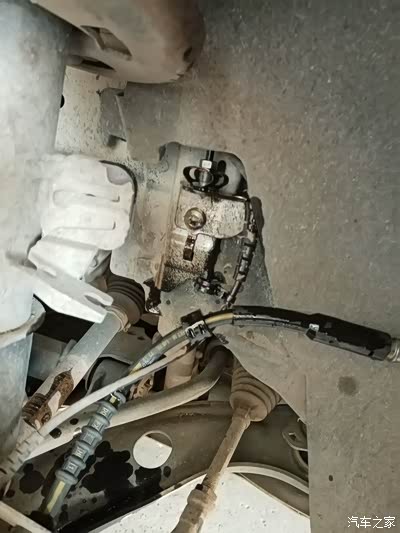 油管固定位置接口不同