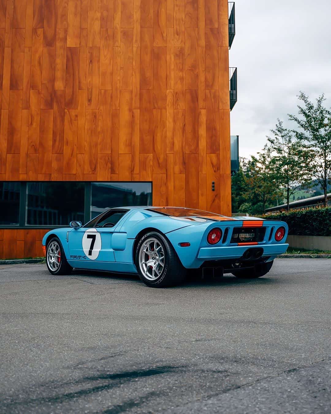 福特gt40 闻名赛车界经典