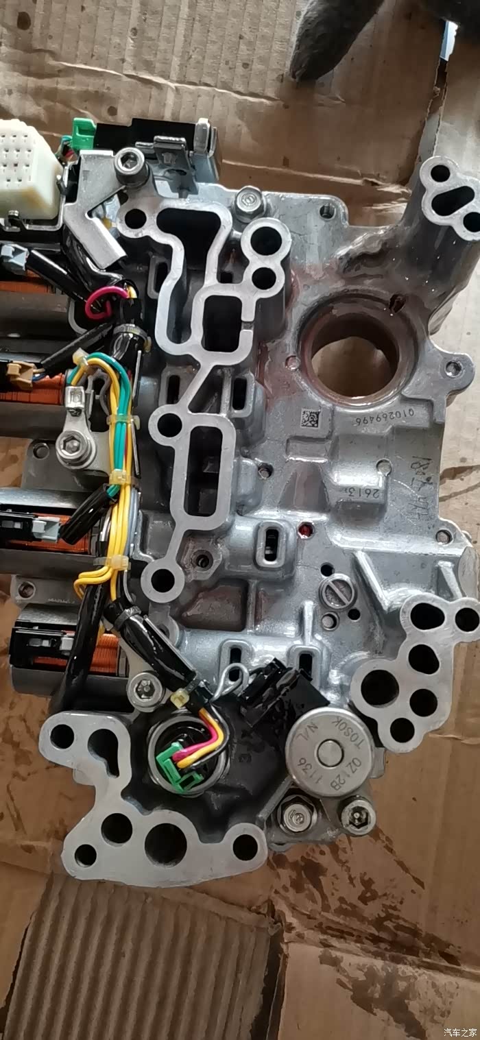 无极变速箱日产骐达作为一款经典的日系代步车,一直有着不错的人气12