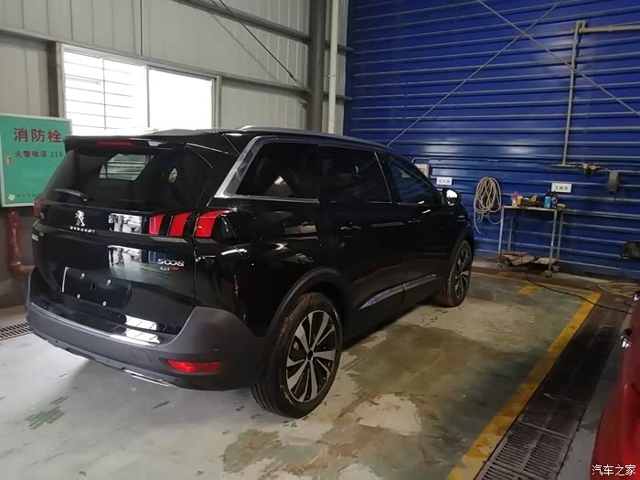 【图】谁见过纯黑色,5008实车,求告知_标致5008论坛_汽车之家论坛