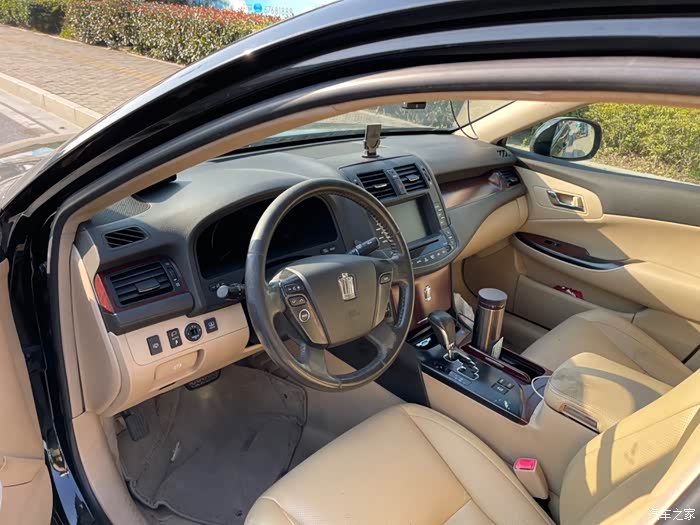 13代皇冠转让11年上牌