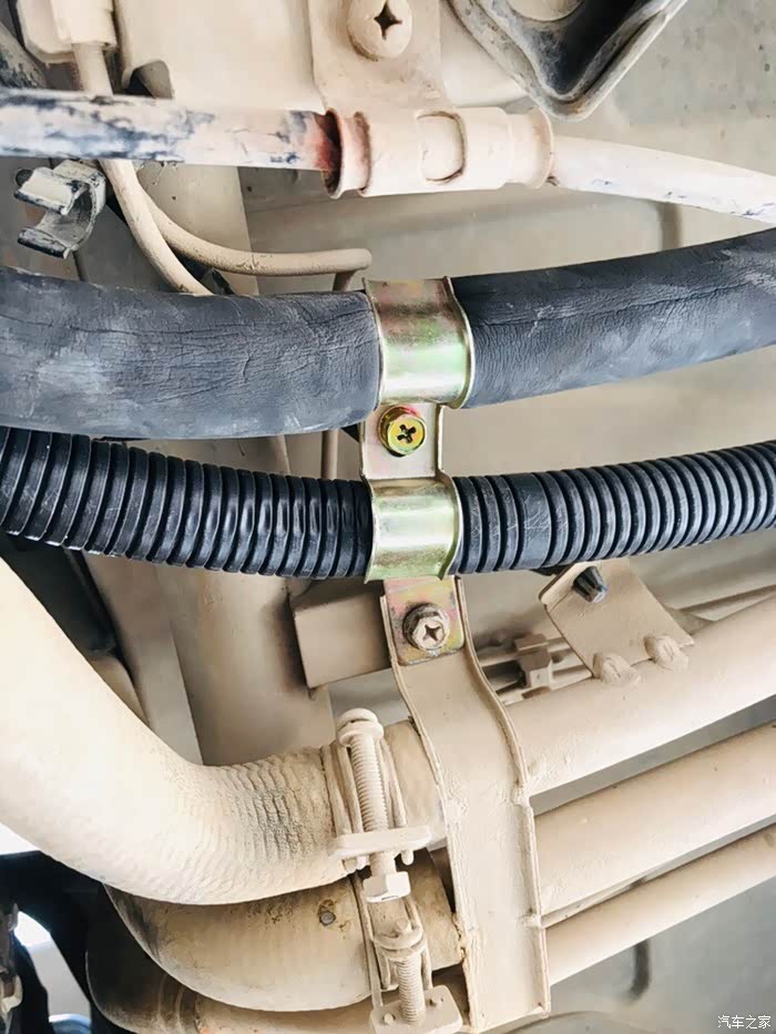 长安之星加装空调作业