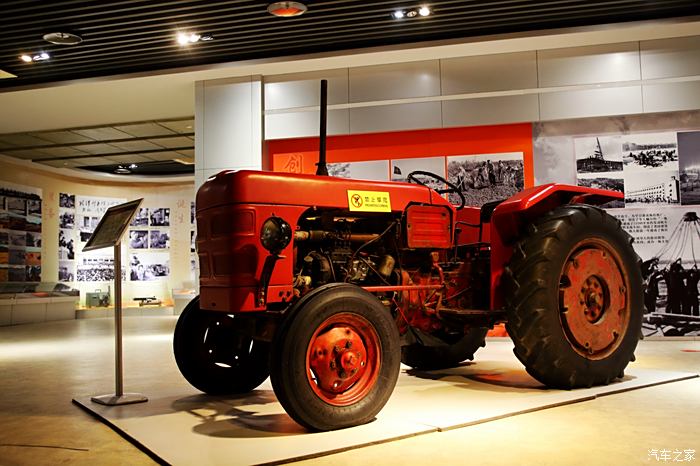 东方红40拖拉机,小时候农村最常见的小四轮之一