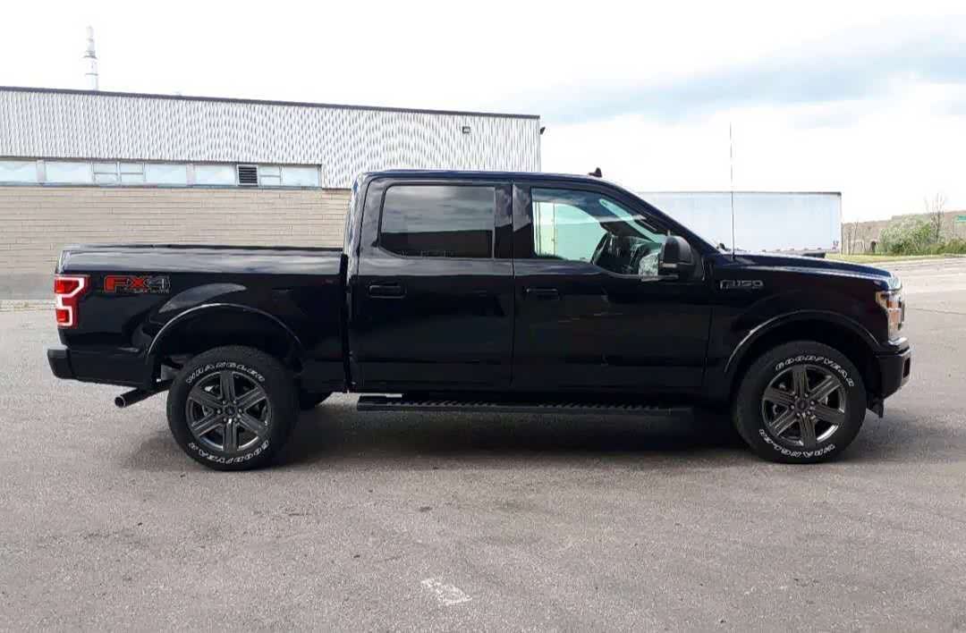 福特f150皮卡xlt版还是一如既往帅气