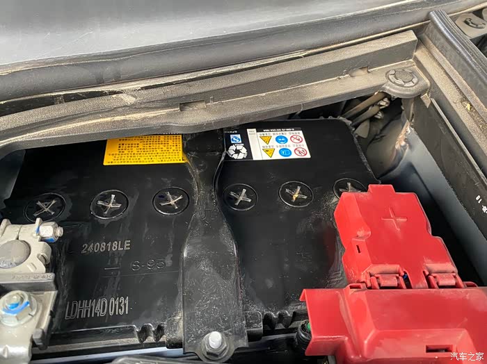 昨天擦了一下,发现了s95几个字,不知道是不是日立的