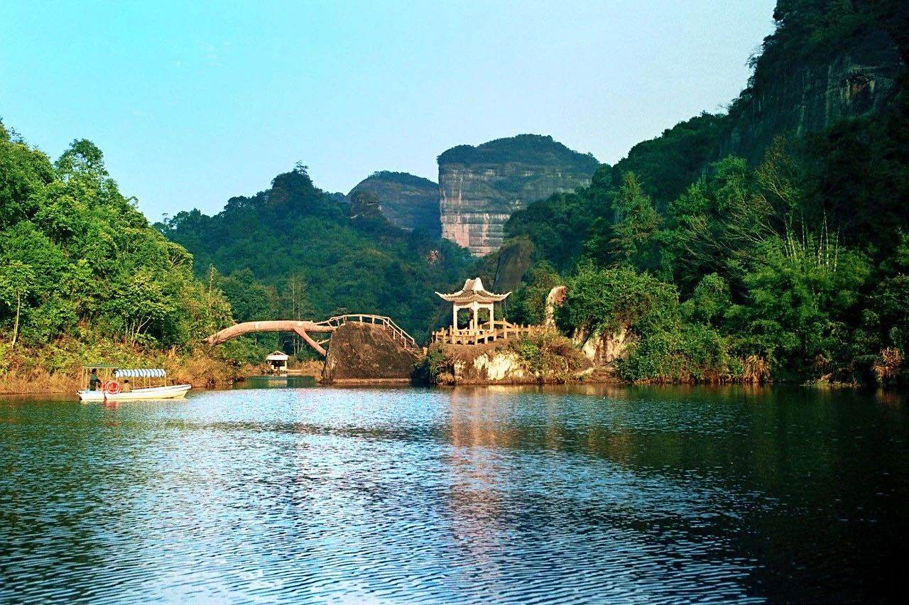 韶关丹霞山是粤北地区的山水大成之代表