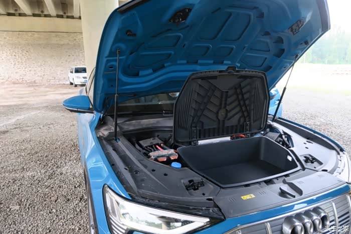 大表哥的一次电动车体验