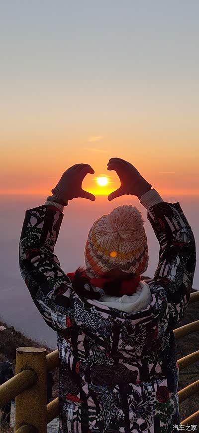 威霆露营之旅:粤东第一峰迎接2021年第一缕阳光_威霆论坛_手机汽车之