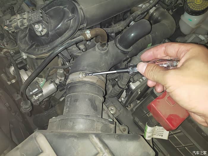 【图】【六月大征集】 为艾保养——gx 自动睿色空气滤芯更换_艾瑞泽