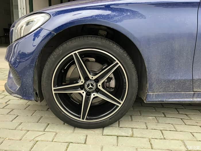 朋友介绍一家原装轮毂专营店,本来想装新.