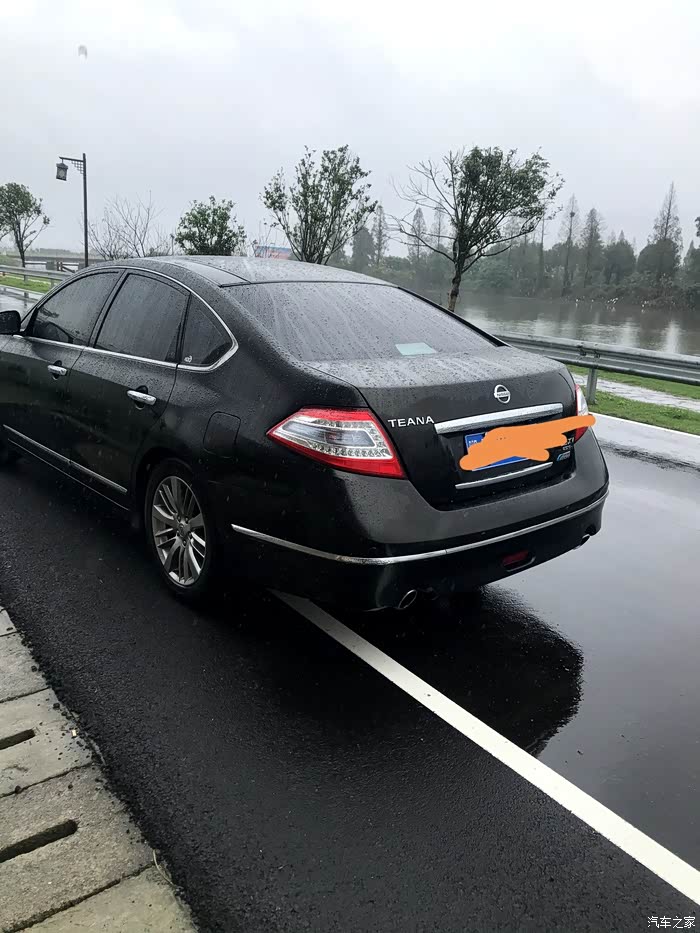 出13年上牌天籁公爵