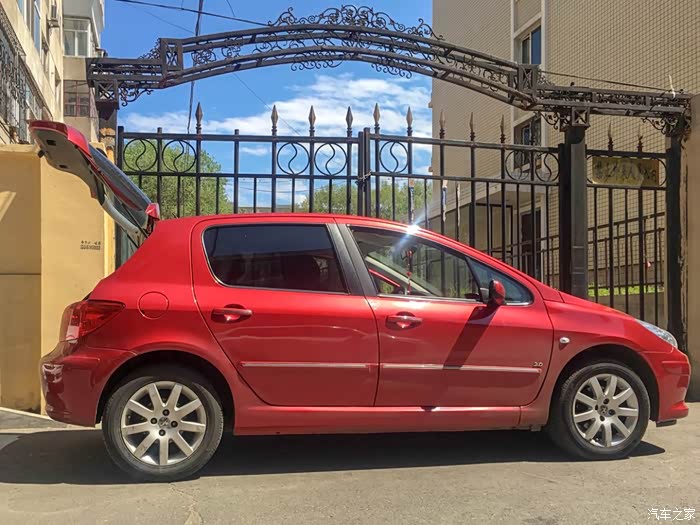 谨以此篇献给我深爱的波尔多红色东风标致307(2.0mt两厢)